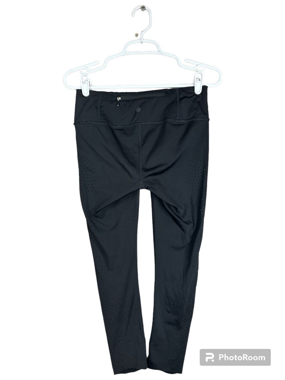 Athleta Black Keyhole Detail Hidden Zipper Pocket Crop Capri Leggings Size XS